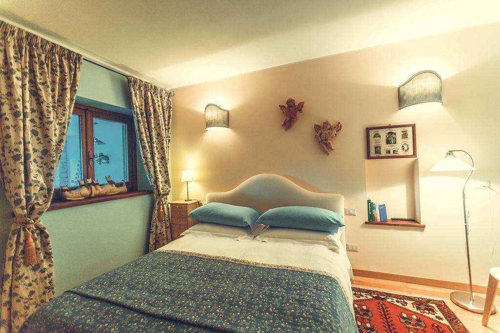 サリアーノ・ネル・チミーノ Il Boschetto Di Castagni Bed & Breakfast エクステリア 写真